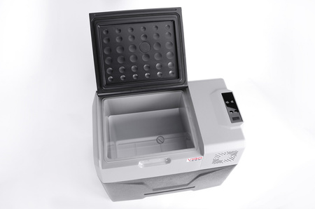 Lodówka 40L VigoCool (przenośna, sprężarkowa, 12/24/230V, z kółkami i wysuwaną rączką), nr kat. V40W